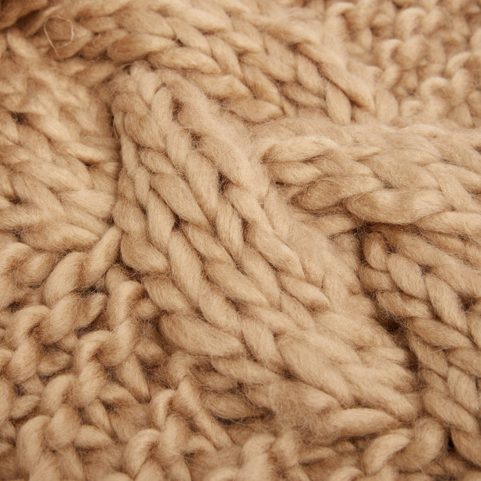 Oversized Chunky Cable Knit Scarf