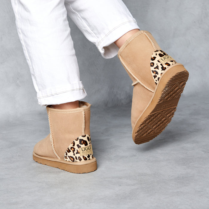 Women&#39;s Classic Mini Leopard