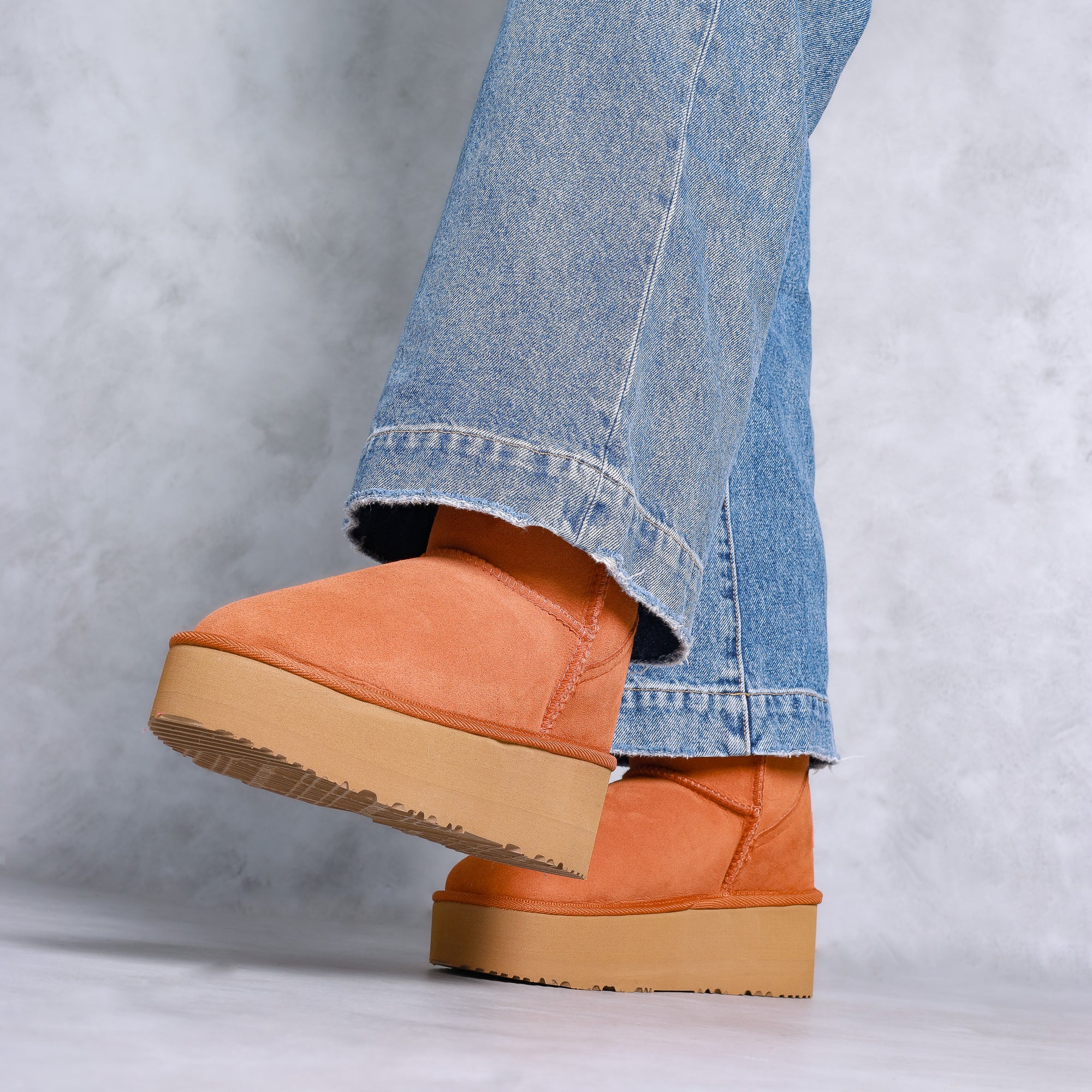 Women&#39;s Classic Mini Platform