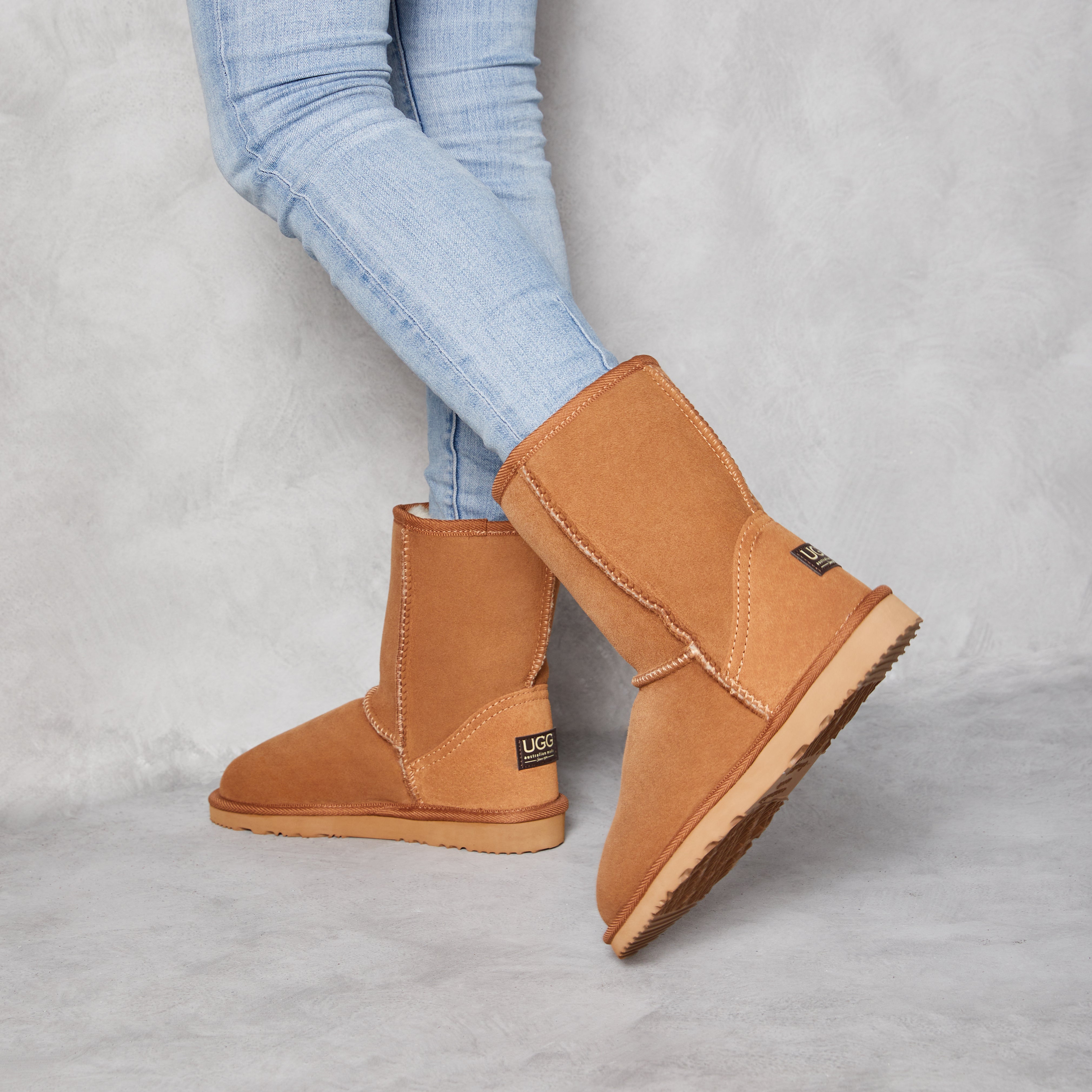 Classic ugg boots chestnut best sale